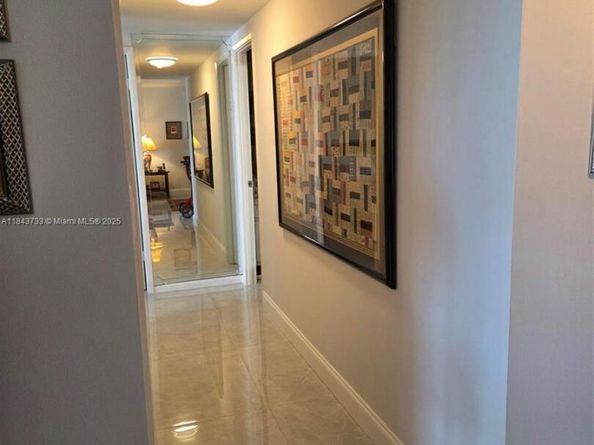 4350 Hillcrest Dr 716, Hollywood FL 33021