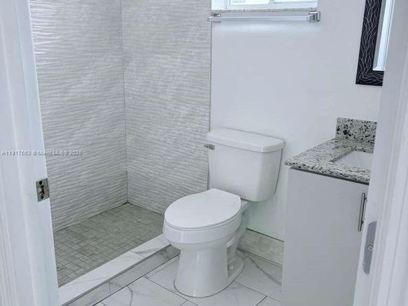 1175 NW 124th Pl 101, Miami FL 33182