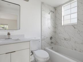 465 NE 165th St, Miami FL 33162