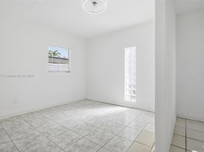 465 NE 165th St, Miami FL 33162