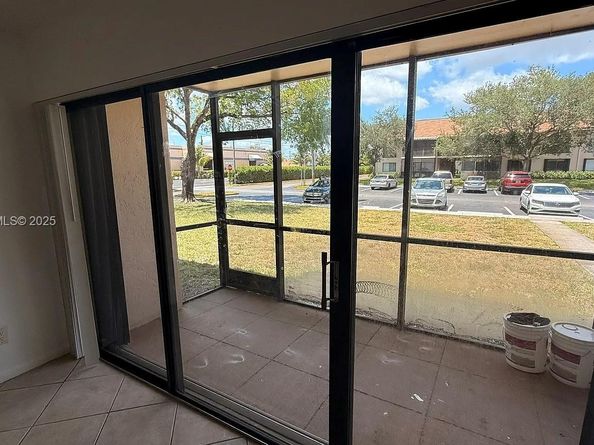 5855 Washington St 91, Hollywood FL 33023