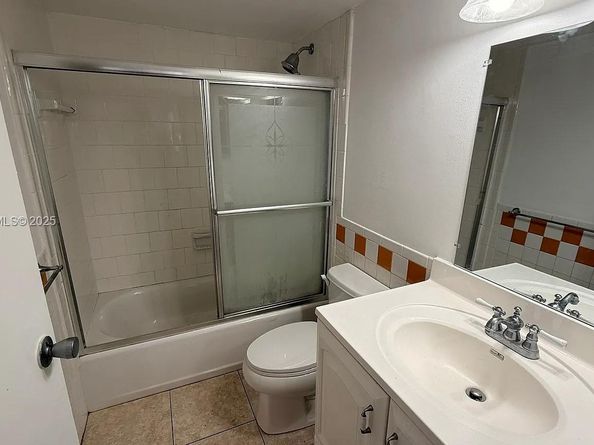 5855 Washington St 91, Hollywood FL 33023