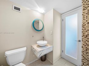 5 Island Ave 15G, Miami Beach FL 33139