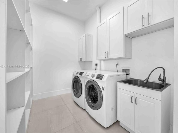 10703 SW 84th Ave, Miami FL 33156