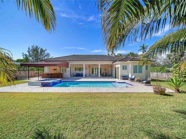 10703 SW 84th Ave, Miami FL 33156
