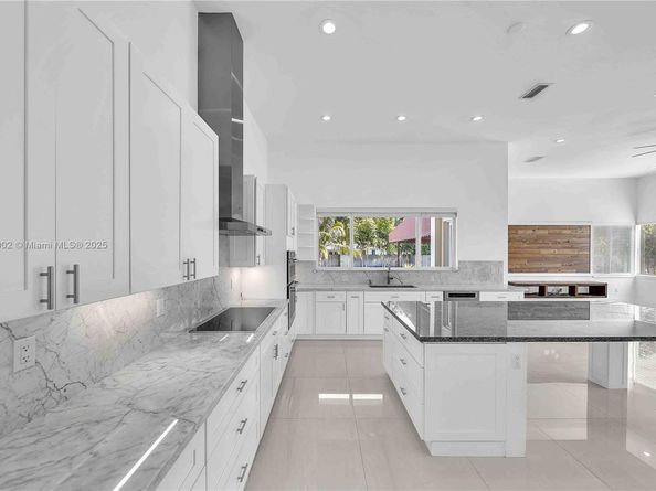 10703 SW 84th Ave, Miami FL 33156