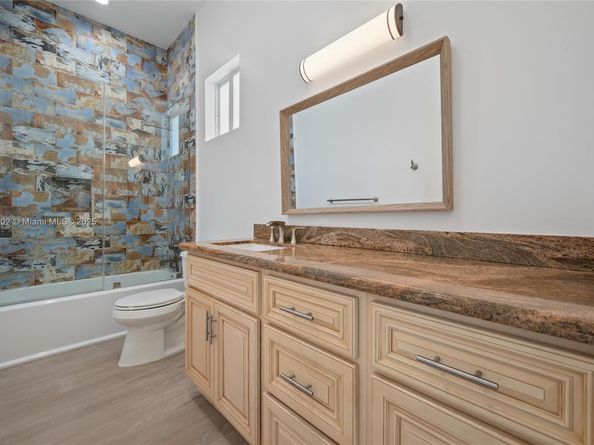10703 SW 84th Ave, Miami FL 33156