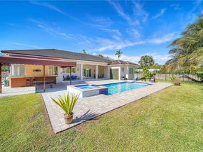 10703 SW 84th Ave, Miami FL 33156