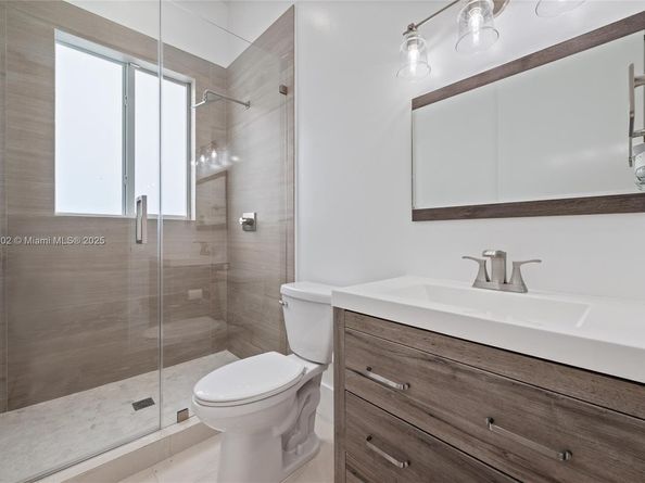 10703 SW 84th Ave, Miami FL 33156