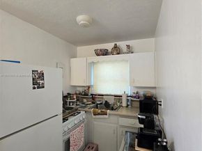 1845 Dixieanna St, Hollywood FL 33020
