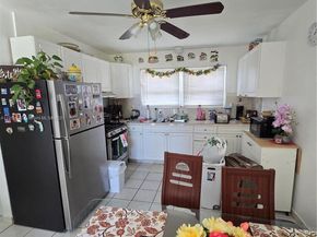 1845 Dixieanna St, Hollywood FL 33020