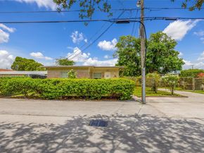 1845 Dixieanna St, Hollywood FL 33020