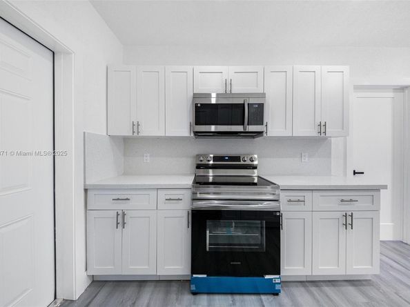 741 NW 77th Ter, Miami FL 33150