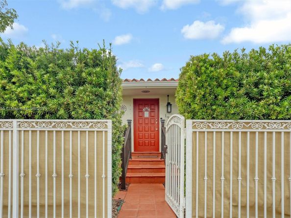 1900 SW 21st Ave, Miami FL 33145
