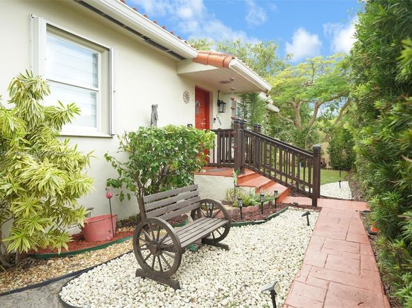 1900 SW 21st Ave, Miami FL 33145