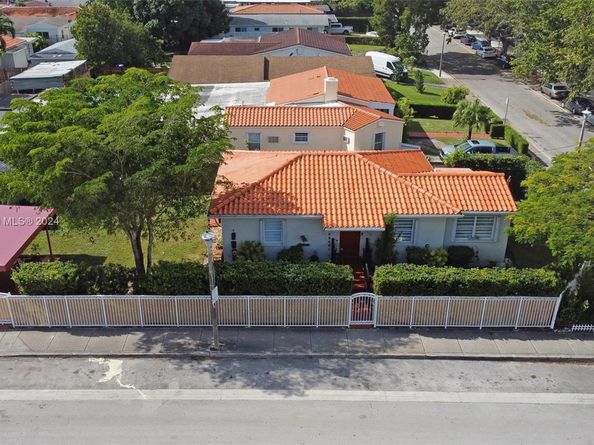 1900 SW 21st Ave, Miami FL 33145