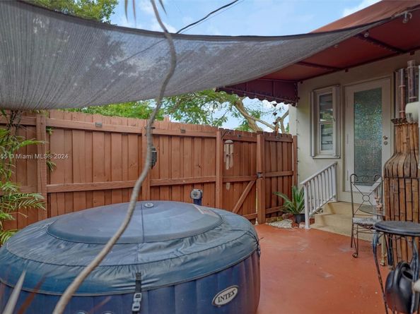 1900 SW 21st Ave, Miami FL 33145