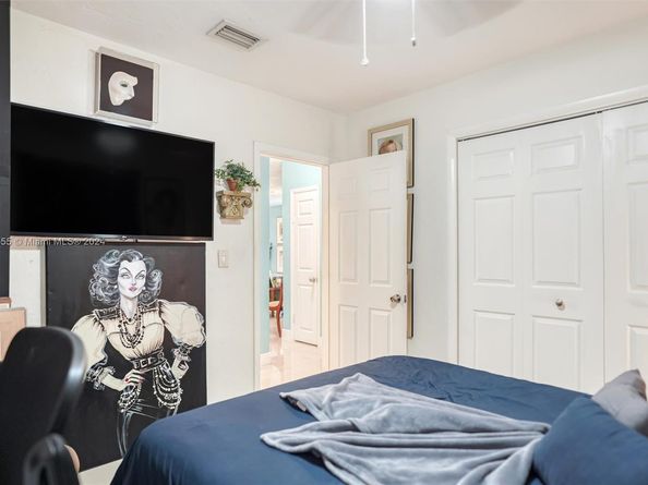 1900 SW 21st Ave, Miami FL 33145