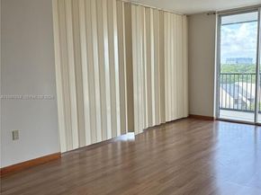 2500 NE 135th St B506, North Miami FL 33181