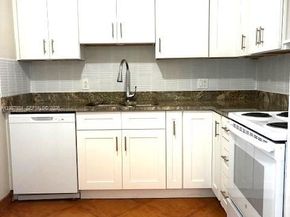 2500 NE 135th St B506, North Miami FL 33181