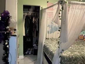 7130 NW 21st Ct, Miami FL 33147