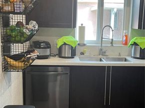 7130 NW 21st Ct, Miami FL 33147