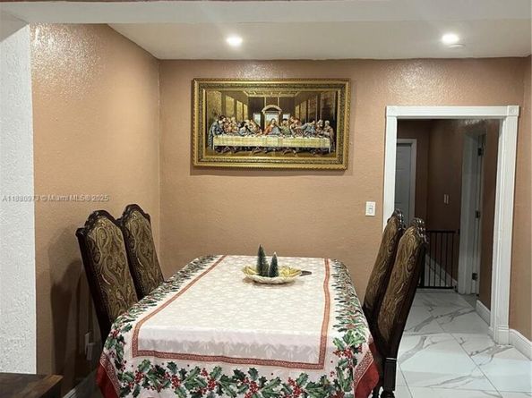 7130 NW 21st Ct, Miami FL 33147