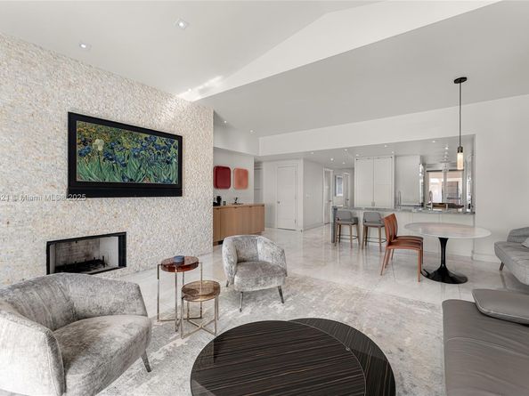 2042 Fisher Island Dr 2042, Miami Beach FL 33109