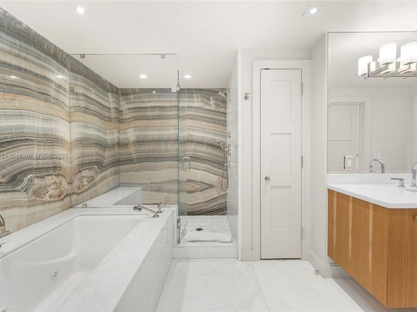 2042 Fisher Island Dr 2042, Miami Beach FL 33109