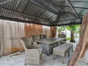 5380 SW 8th Ct, Plantation FL 33317