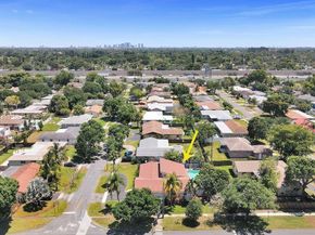 5380 SW 8th Ct, Plantation FL 33317