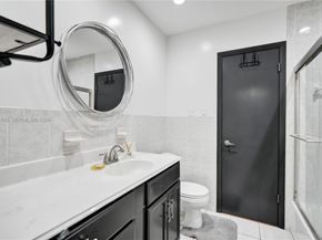 5380 SW 8th Ct, Plantation FL 33317