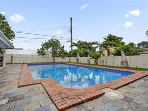 5380 SW 8th Ct, Plantation FL 33317