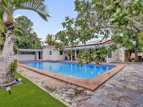 5380 SW 8th Ct, Plantation FL 33317