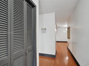 5380 SW 8th Ct, Plantation FL 33317