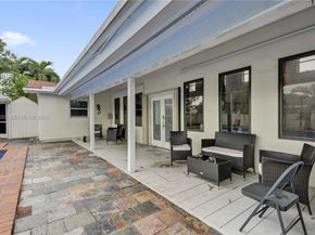 5380 SW 8th Ct, Plantation FL 33317