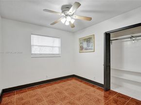 5380 SW 8th Ct, Plantation FL 33317