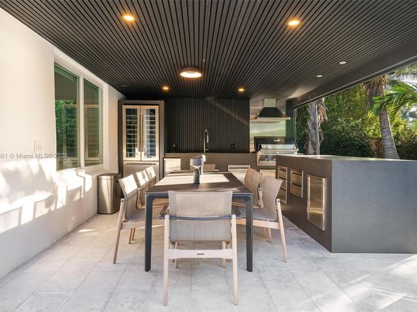 10618 NE 11th ct, Miami Shores FL 33138