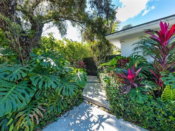 10618 NE 11th ct, Miami Shores FL 33138