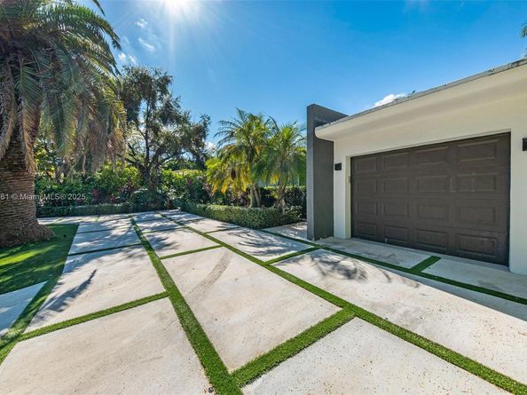 10618 NE 11th ct, Miami Shores FL 33138