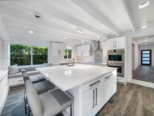 10618 NE 11th ct, Miami Shores FL 33138