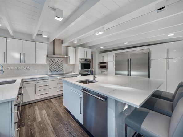 10618 NE 11th ct, Miami Shores FL 33138