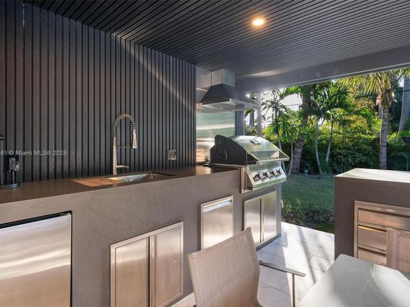 10618 NE 11th ct, Miami Shores FL 33138