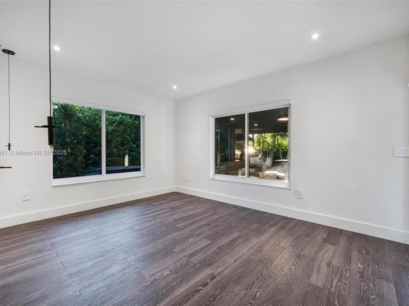 10618 NE 11th ct, Miami Shores FL 33138