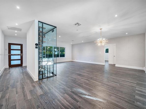 10618 NE 11th ct, Miami Shores FL 33138