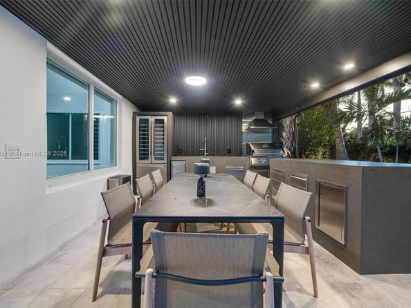 10618 NE 11th ct, Miami Shores FL 33138