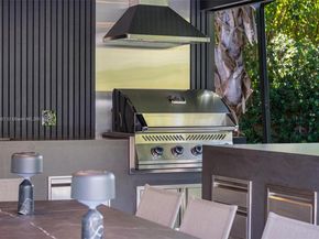 10618 NE 11th ct, Miami Shores FL 33138