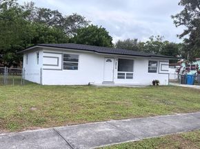 3510 SW 36th Ct, West Park FL 33023