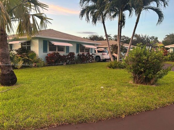 635 Hummingbird Ln, Delray Beach FL 33445