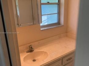 635 Hummingbird Ln, Delray Beach FL 33445